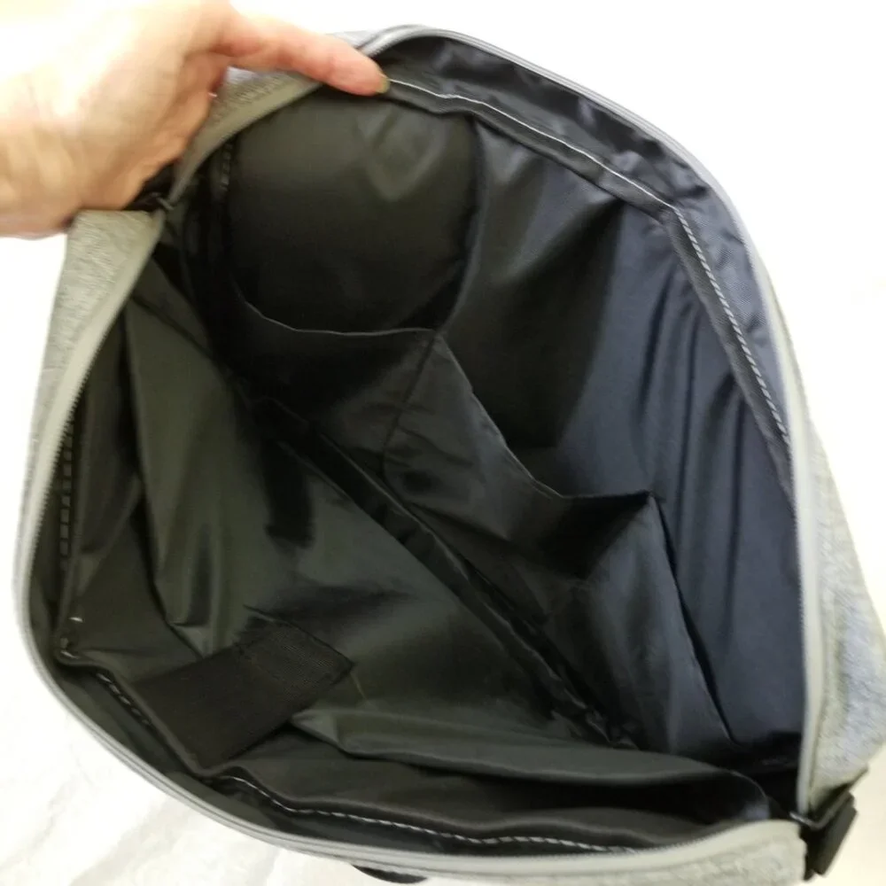 NEW/Never Used! Lightweight Laptop Computer Case w/Padded Divider, Luggage Strap